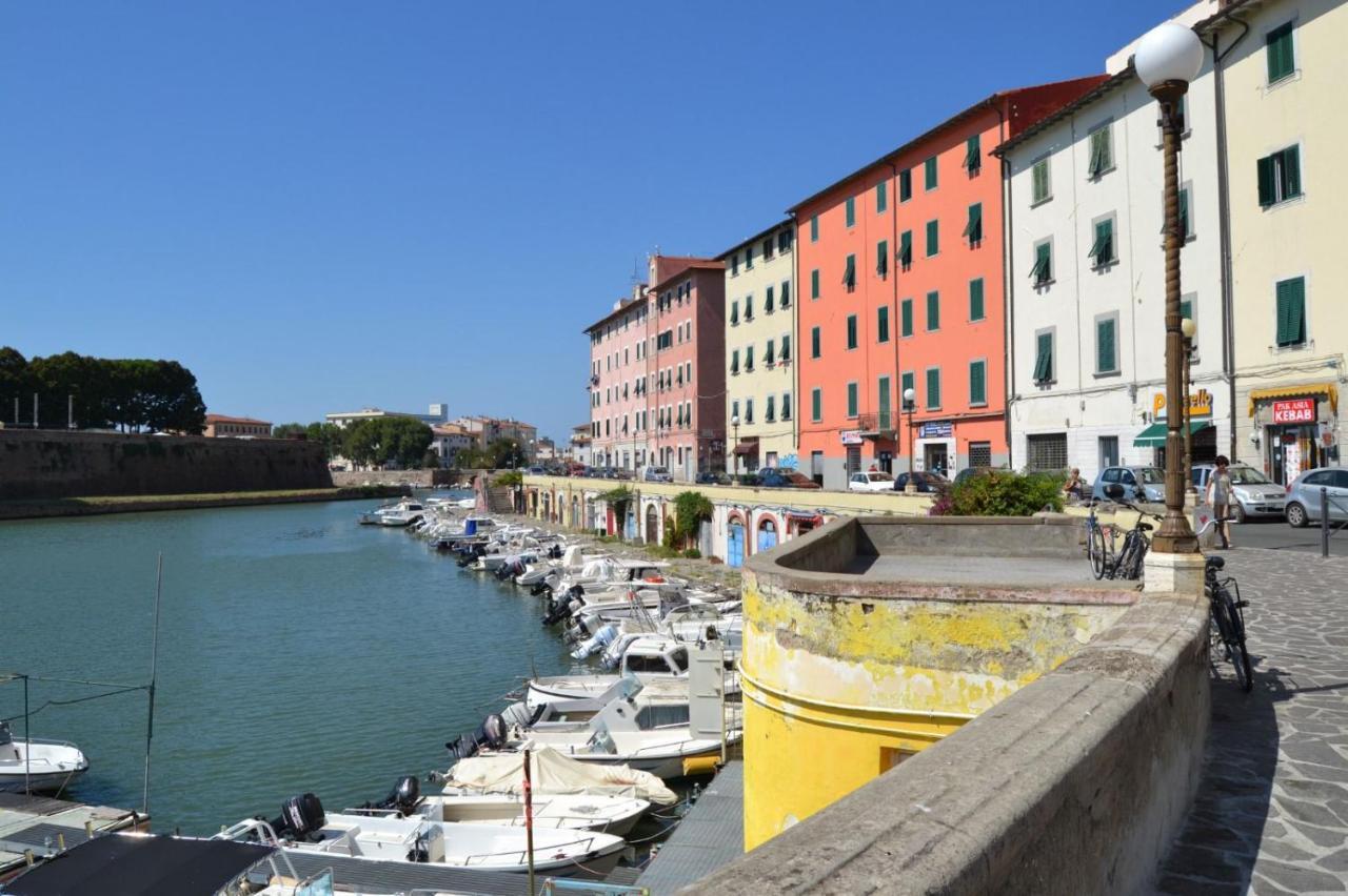 Appartamento Centro Citta Free Private Car Parking Livorno Kültér fotó