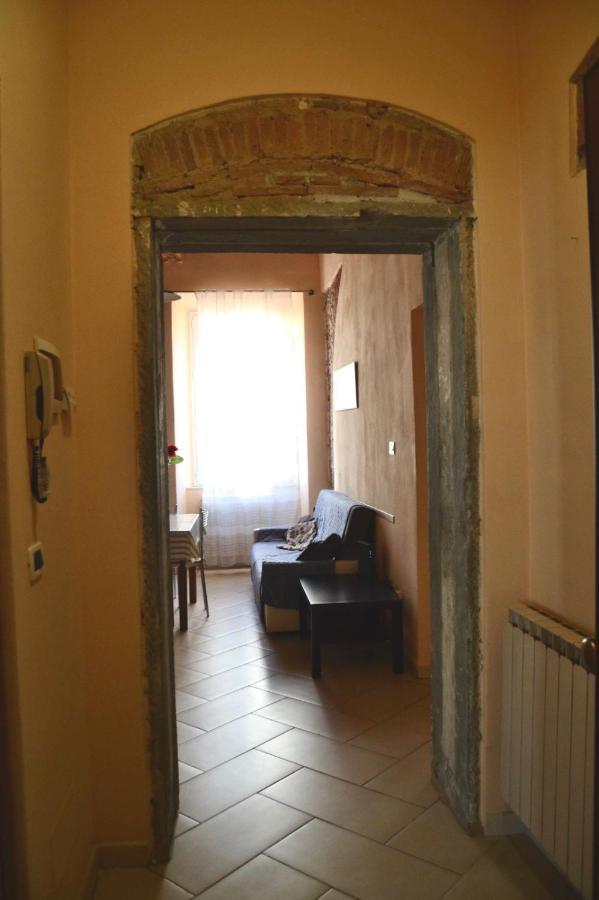 Appartamento Centro Citta Free Private Car Parking Livorno Kültér fotó